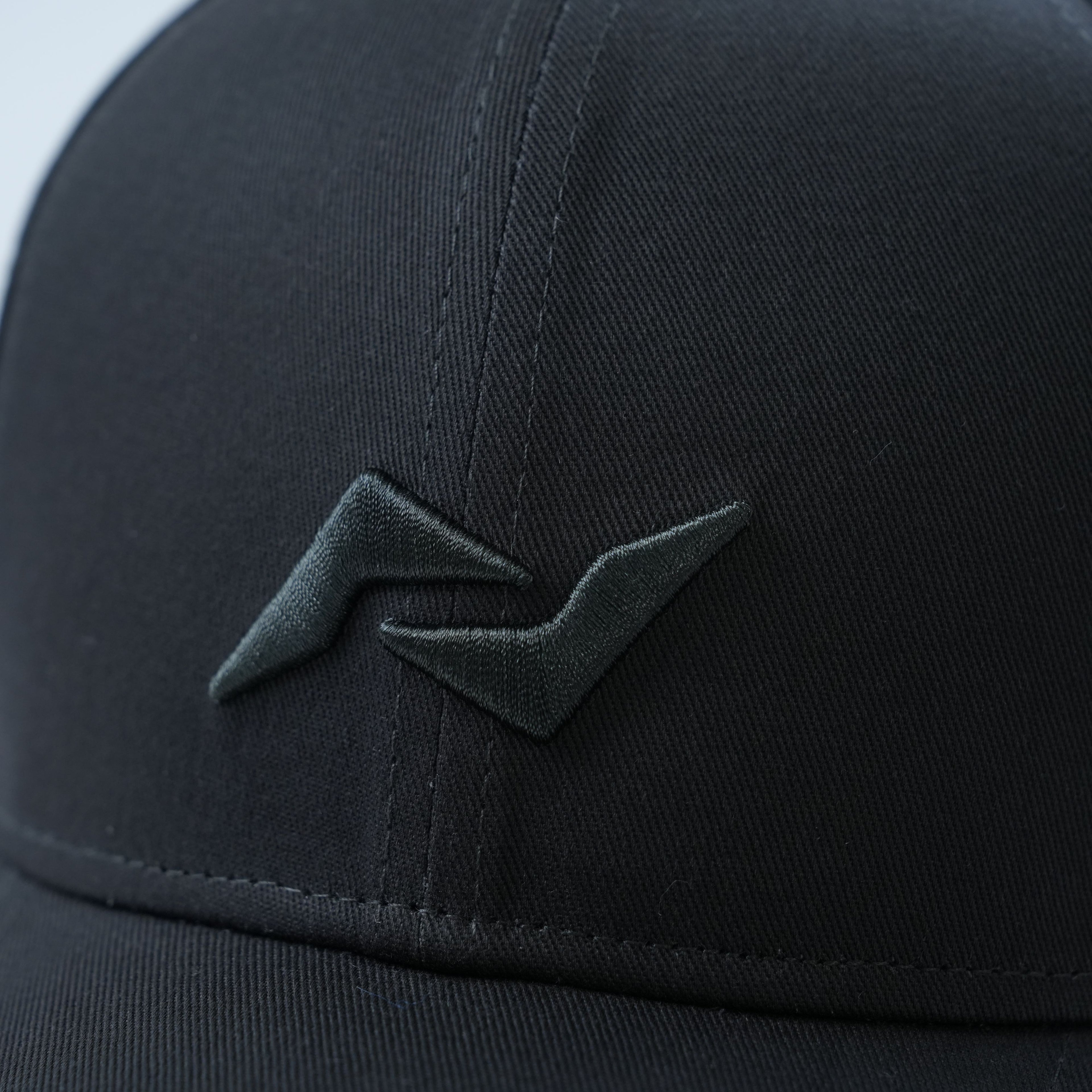 Cap_Crest_Dark_Grey_4